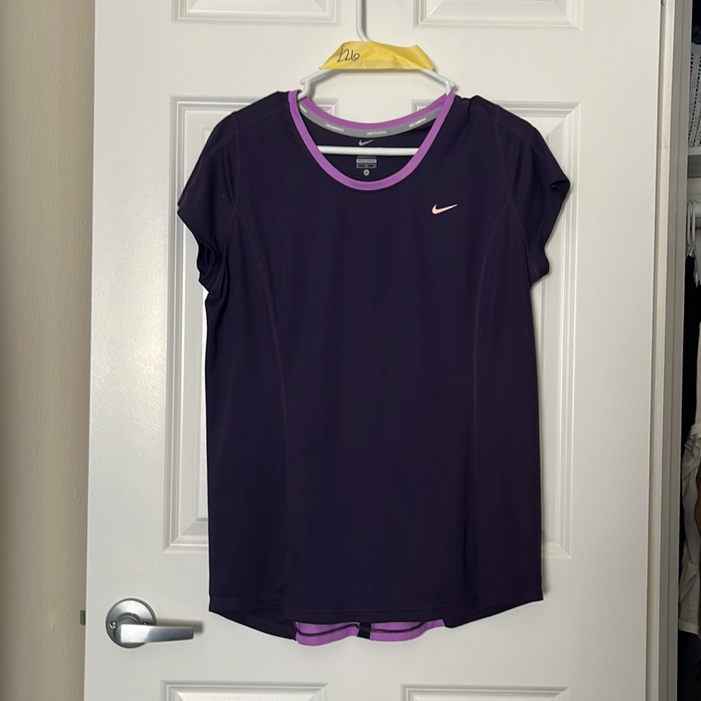 Nike t-shirt